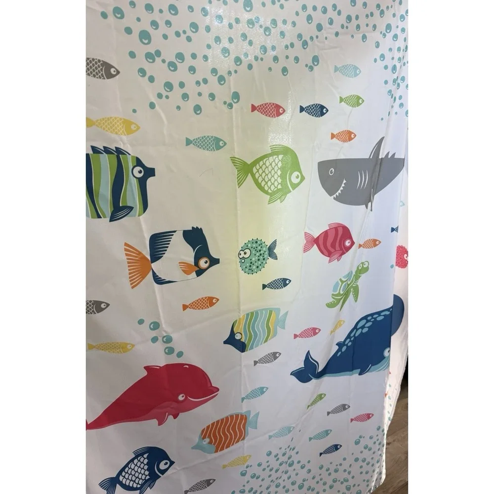 Circo Fabric Shower Curtain Cartoon FISH & BUBBLES 72x72